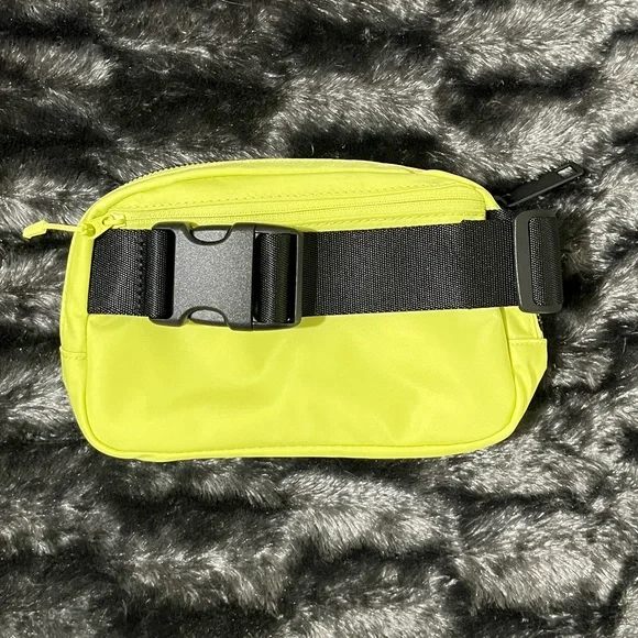 🌞 Lululemon Everywhere Belt Bag ~ 1 L ~ Lemon Vibe ~ Fanny Pack Design - Picture 3 of 9